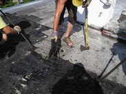 obr1,1,17 úprava podkladu, odstraněníuvolněných vrstev, vysušení boulí a zpětné přitavení