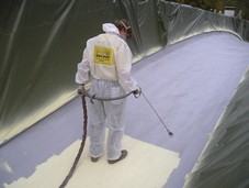 obr. 1.2.16  nástřik první vrstvy silikonu