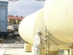 3,1,17 Nástřik tvrdé PUR pěny na ocelovou nádrž