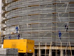 obr.6.1.15 izolace skladovacího tanku čpavku, montáždruhého pláště