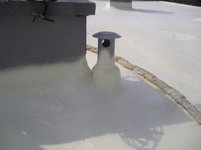 obr. 12,2,24 doplnění nové vrstvy PUR pěny, navýšení tloušťky celkové izolační vrstvy na 65 mm